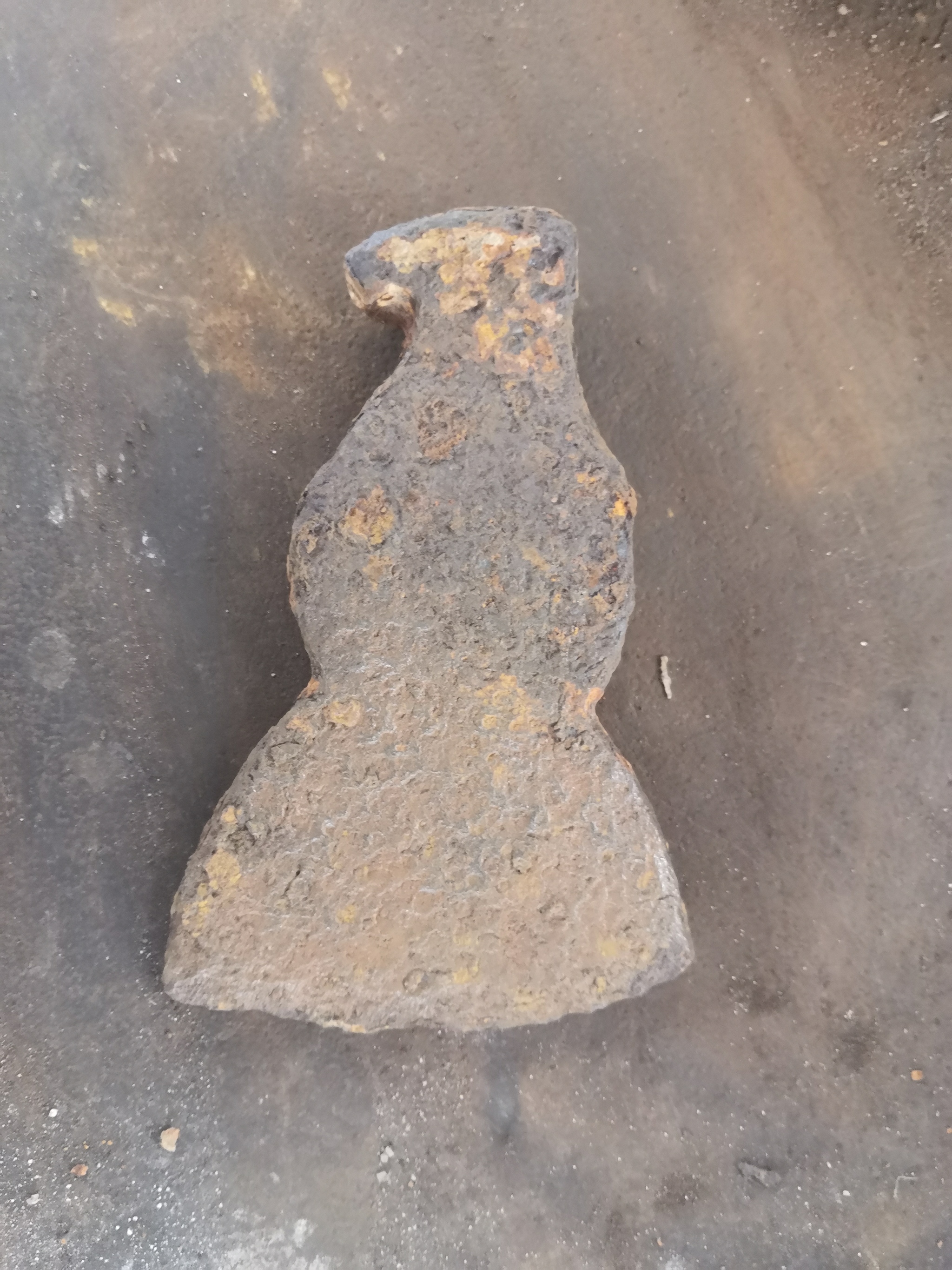 I ask for help in identifying the rusty treasure - My, Rust, Axe, Longpost