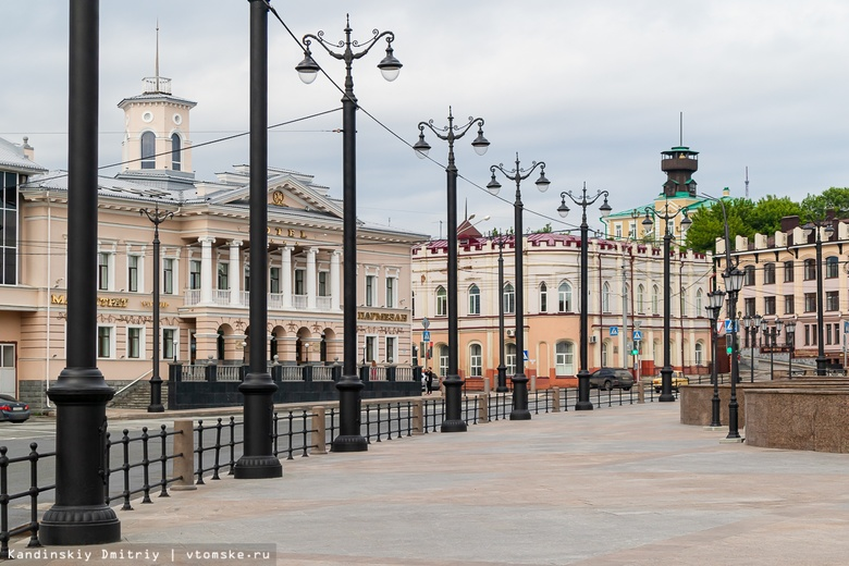 В Томске идёт война против гигантских фонарей и бесполезных заборов — посмотрите, как мы живём... - Моё, Урбанистика, Город, Архитектура, Благоустройство, Томск, Урбанизм, Улица, Критика, Длиннопост