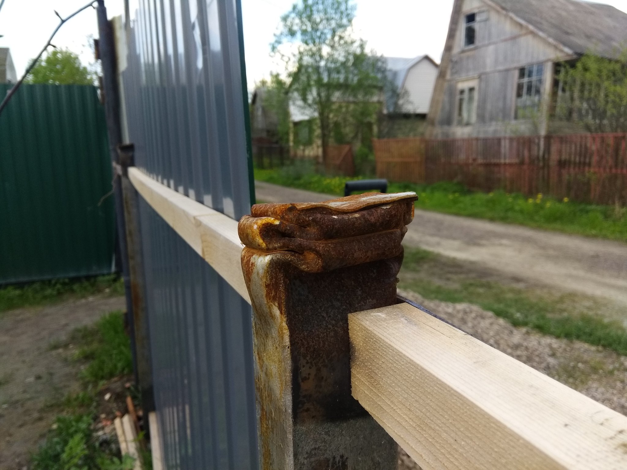 Melted fence post after a fire - My, Longpost, Fire, Photo on sneaker