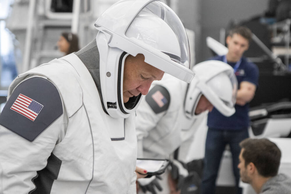 Spacesuit designer criticized Elon Musk's suits - My, Spacex, Space, Spacex Dragon, Longpost