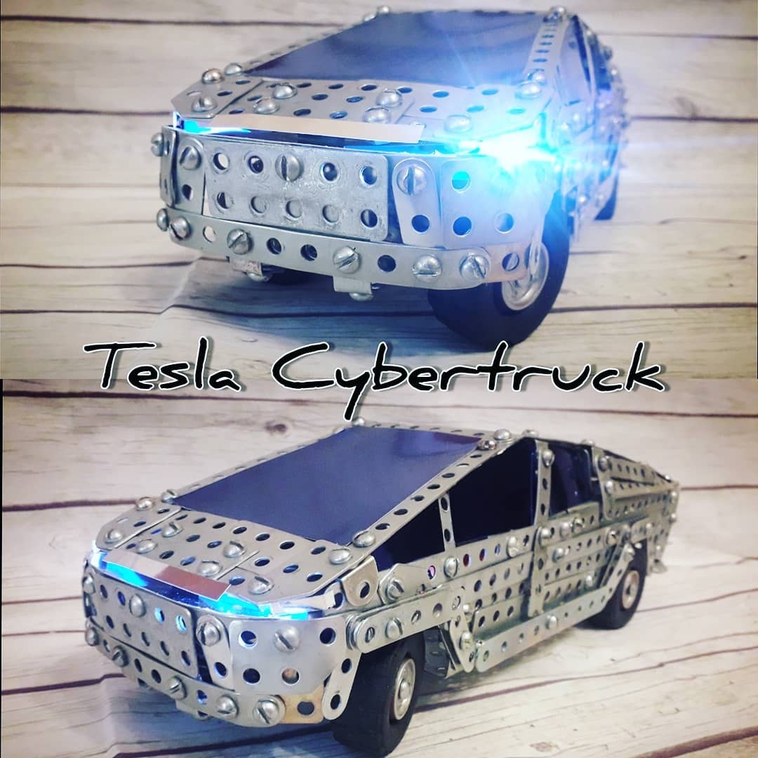 Tesla Cybertruck из металлического конструктора - Моё, Tesla, Tesla Cybertruck, Киберпанк, Футуризм, 4х4, Моделизм, Масштабная модель