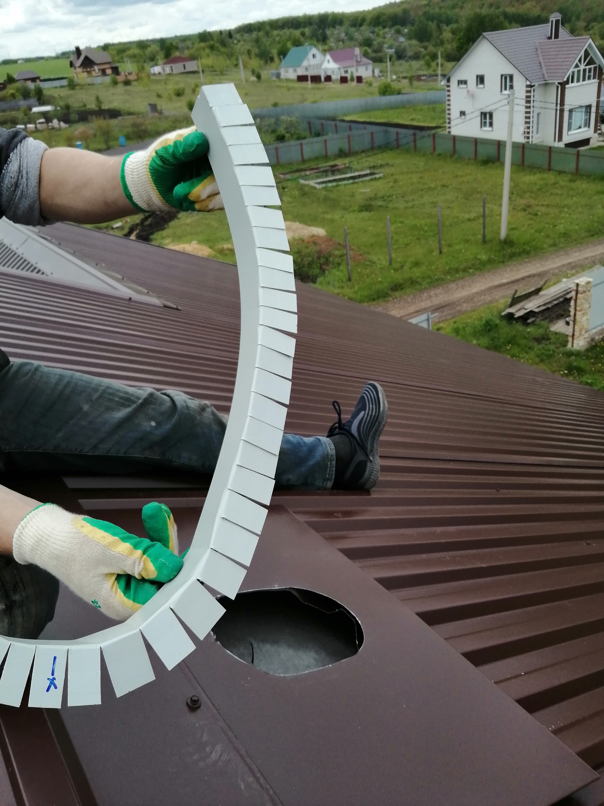 Installation of a ventilation hood with penetration on a corrugated sheet - My, Ventilation, Building, Cap, Roof, Instructions, Longpost