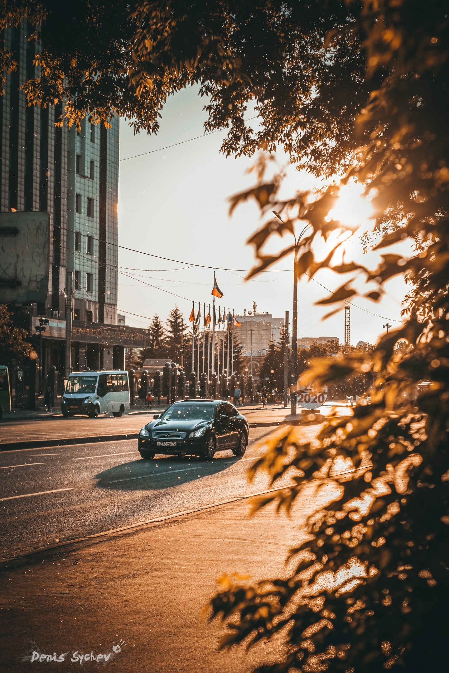 Tyumen. Poplar fluff, heat, June... - Town, Fluff, June, Heat, Longpost