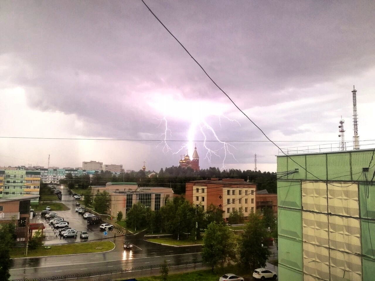 Дождь с грозой | Пикабу