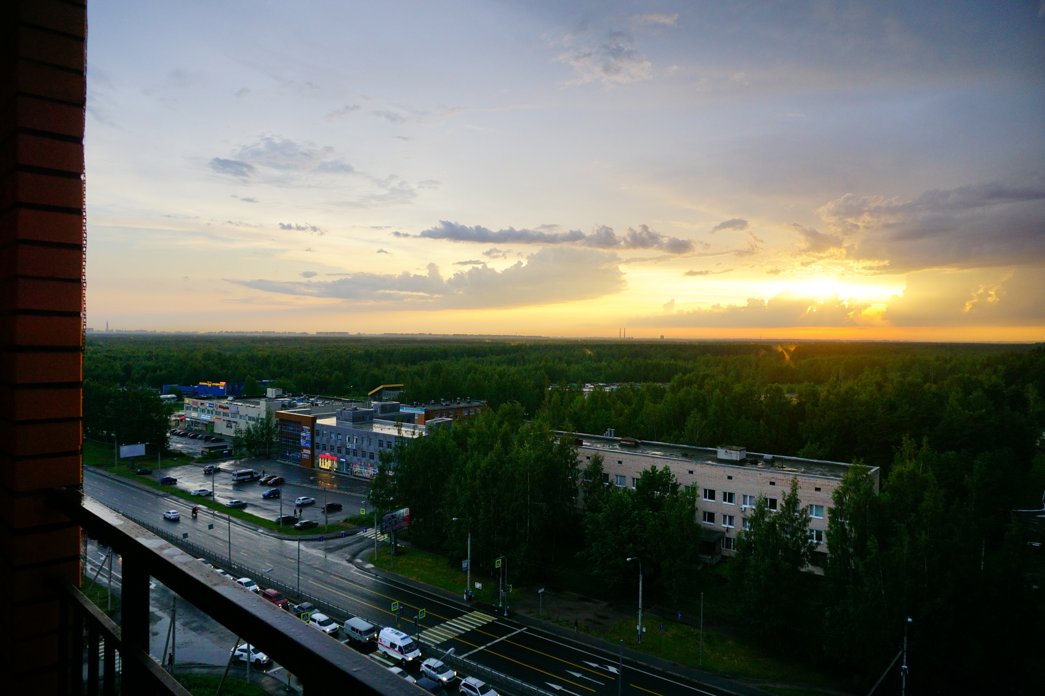 Today's storm in St. Petersburg and an illustration of how quickly the weather changes here - My, Saint Petersburg, Weather, Global warming, Storm, Longpost, Sunset, Панорама, Ecology