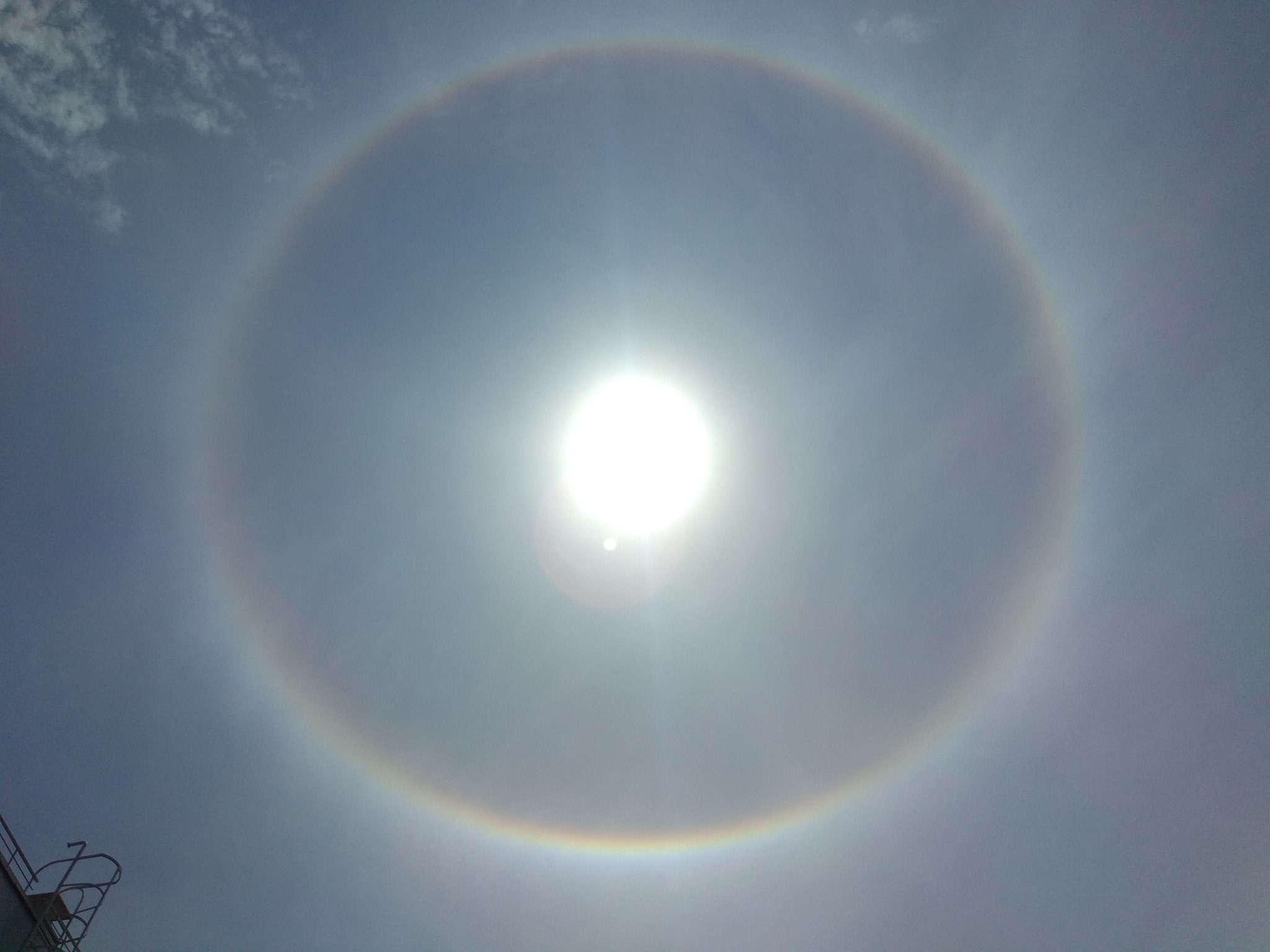 Unusual effect in the sky - My, The sun, Phenomenon, Longpost