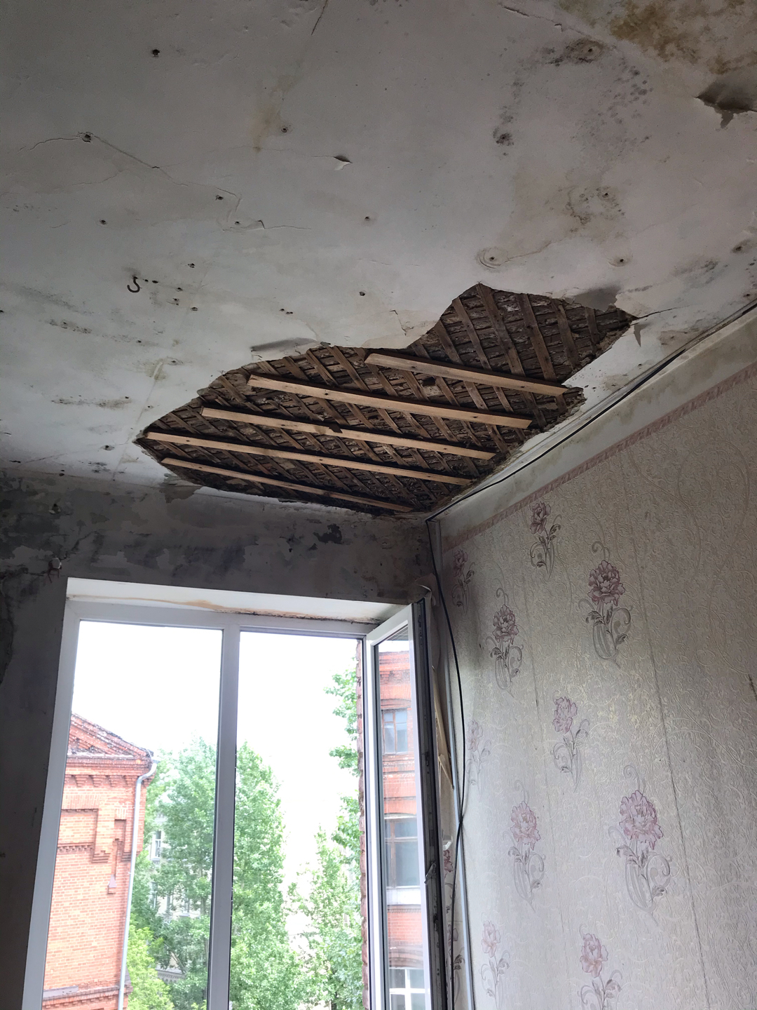 The management company destroyed our rooms - My, ZhEK, Management Company, Потоп, Video, Longpost, Emergency housing, Moscow, No rating, Negative