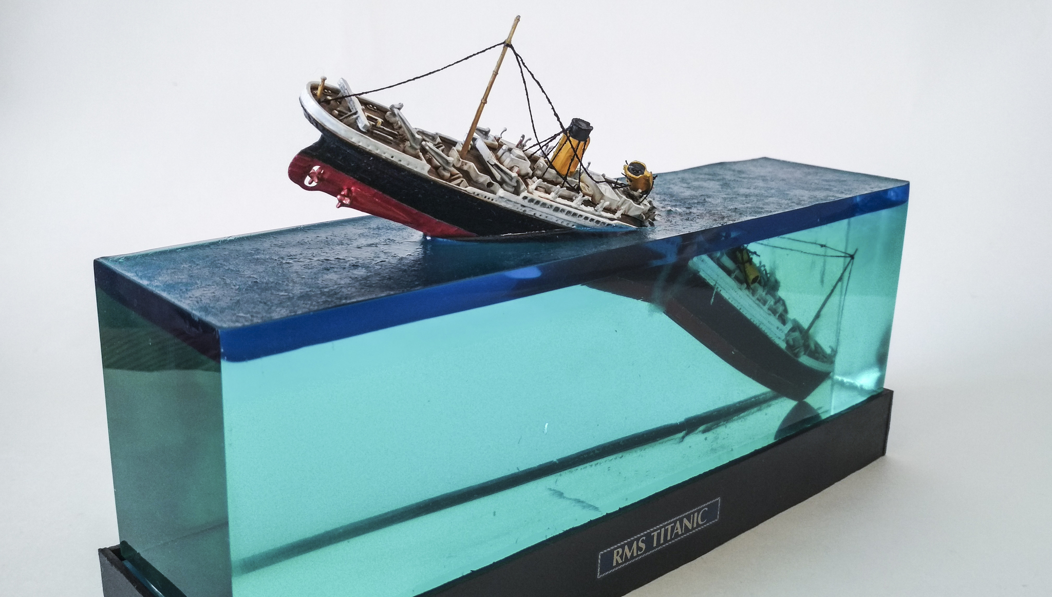 Diorama with the sinking Titanic - My, Diorama, Prefabricated model, Titanic, Epoxy resin, Stand modeling, Video, Longpost