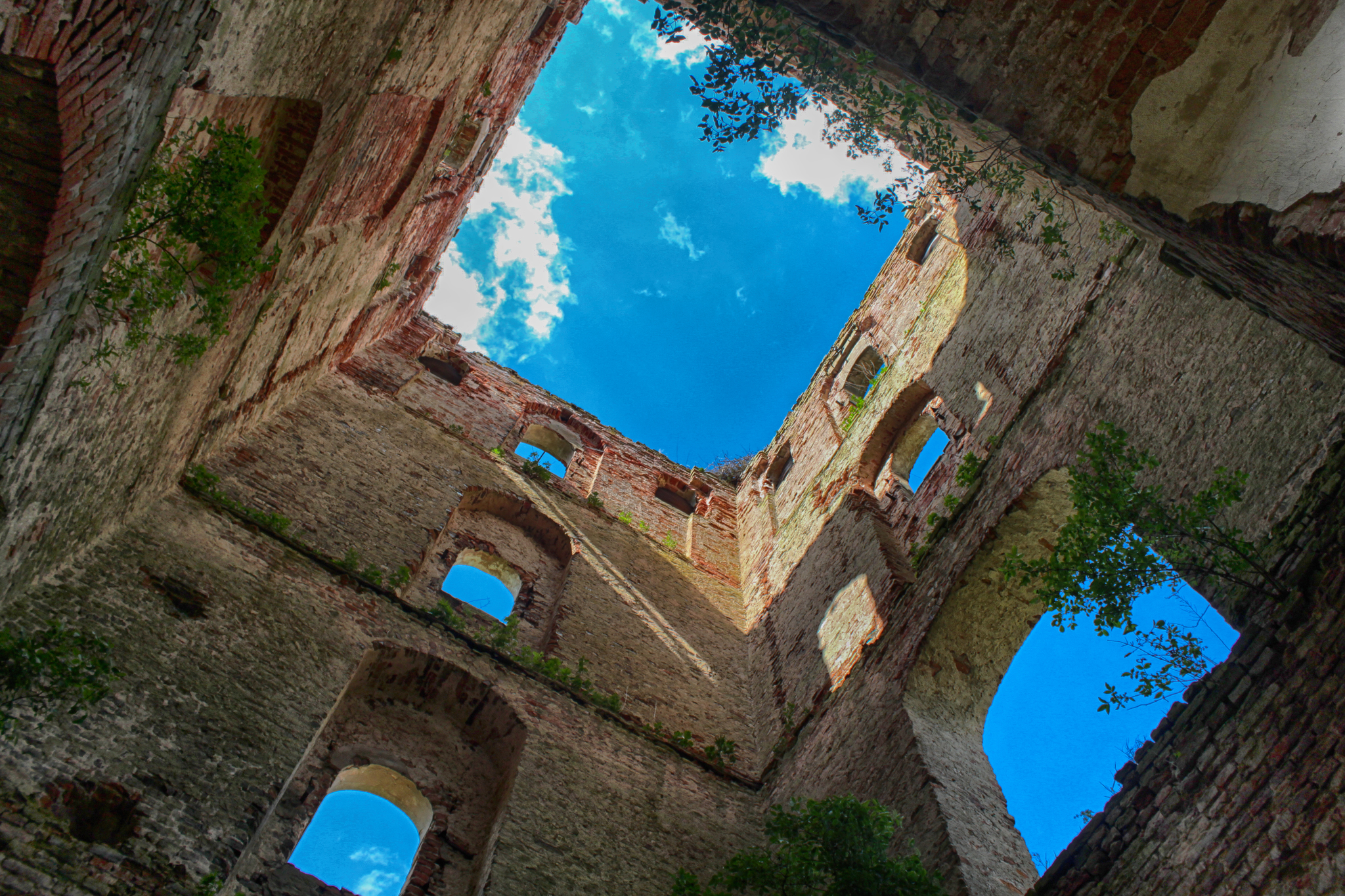 Ruins of the Yoneikishken church - My, Abandoned, Kaliningrad, Kaliningrad region, Fuck aesthetics, The photo