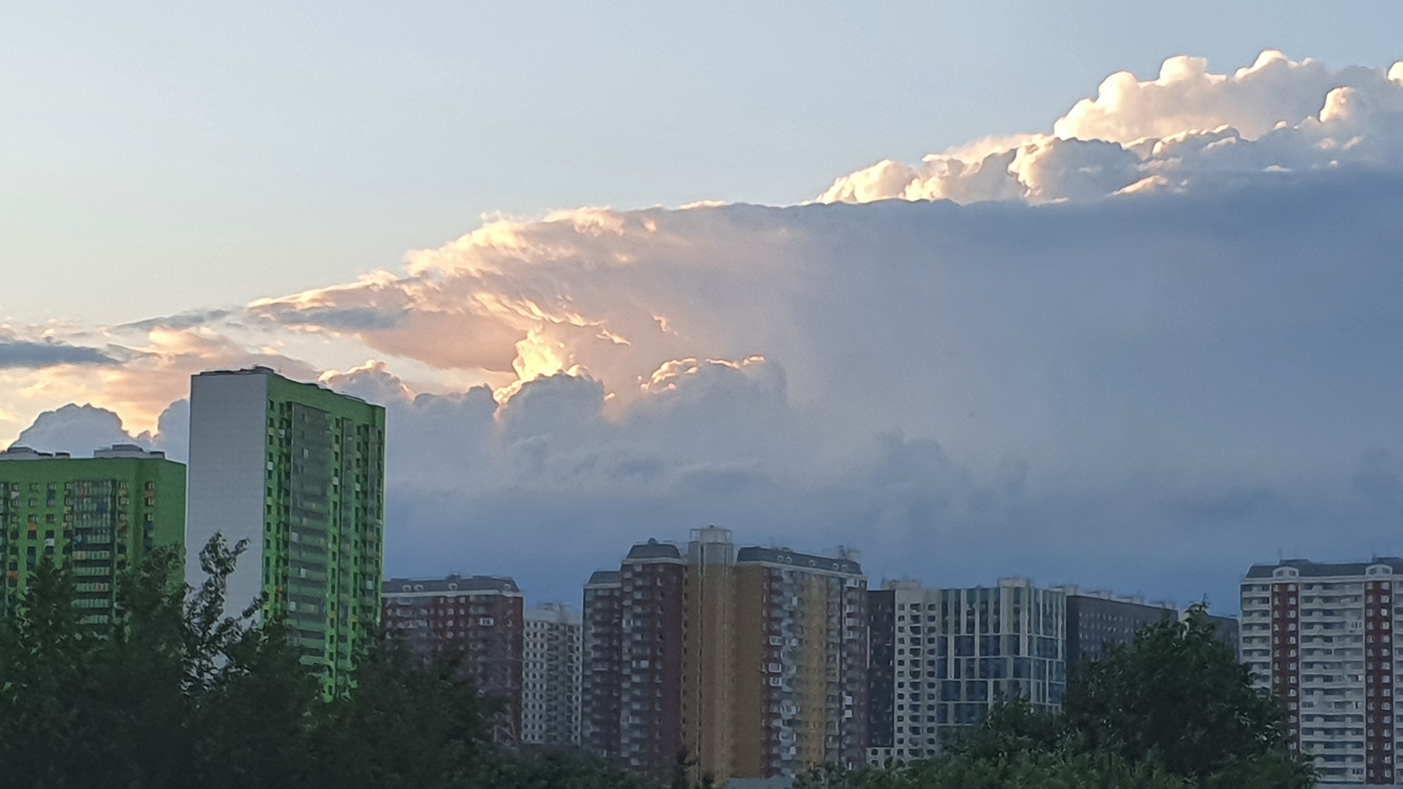 Закат в некрасовке - Моё, Некрасовка, Закат, Москва, Длиннопост, Фотография