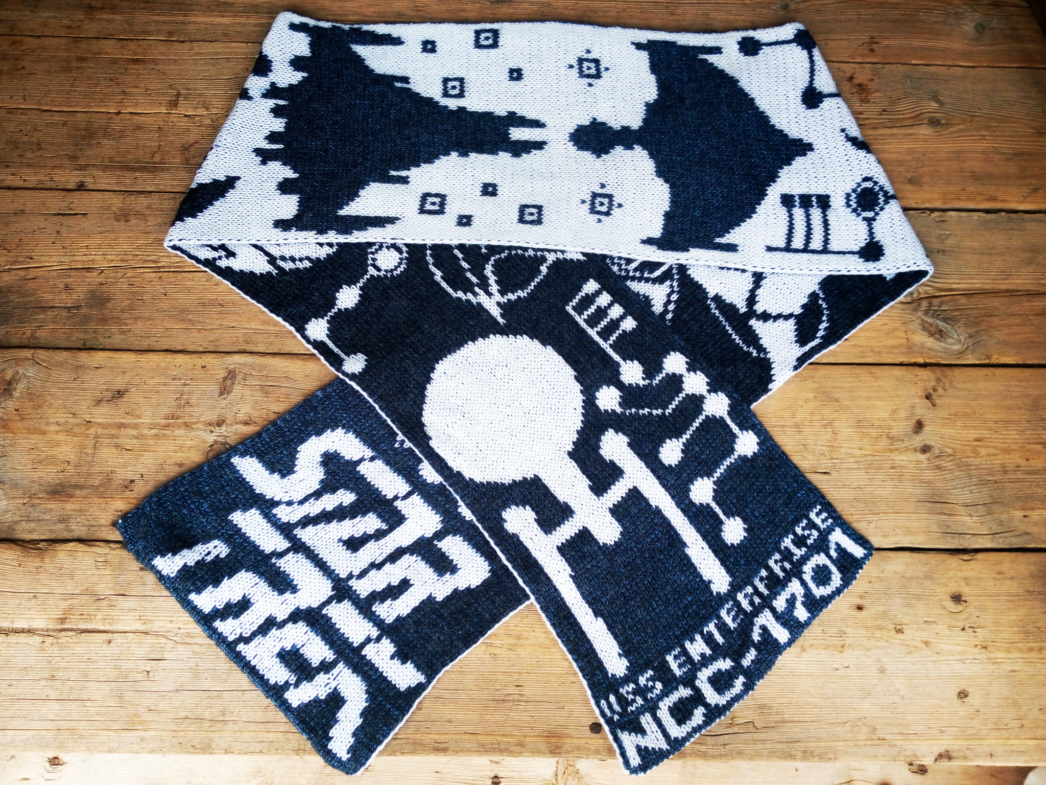 Star Trek fan scarf - My, Needlework without process, Knitting, Scarf, Jacquard, Star trek, Longpost