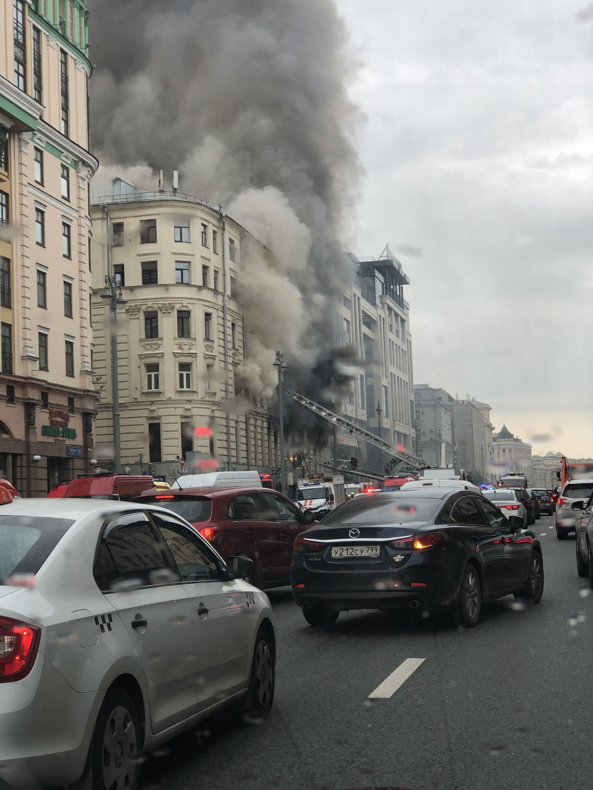 Fire on Tverskaya right now - My, Fire, Tverskaya, Longpost