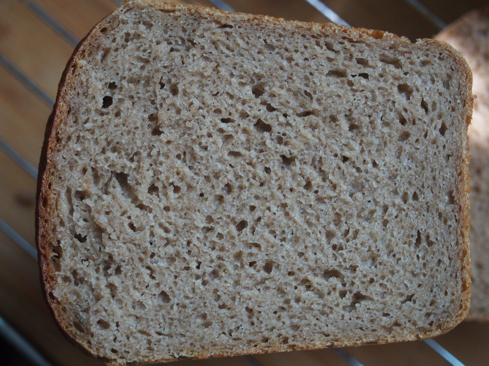 Хлеб на закваске в хлебопечке Gorenje