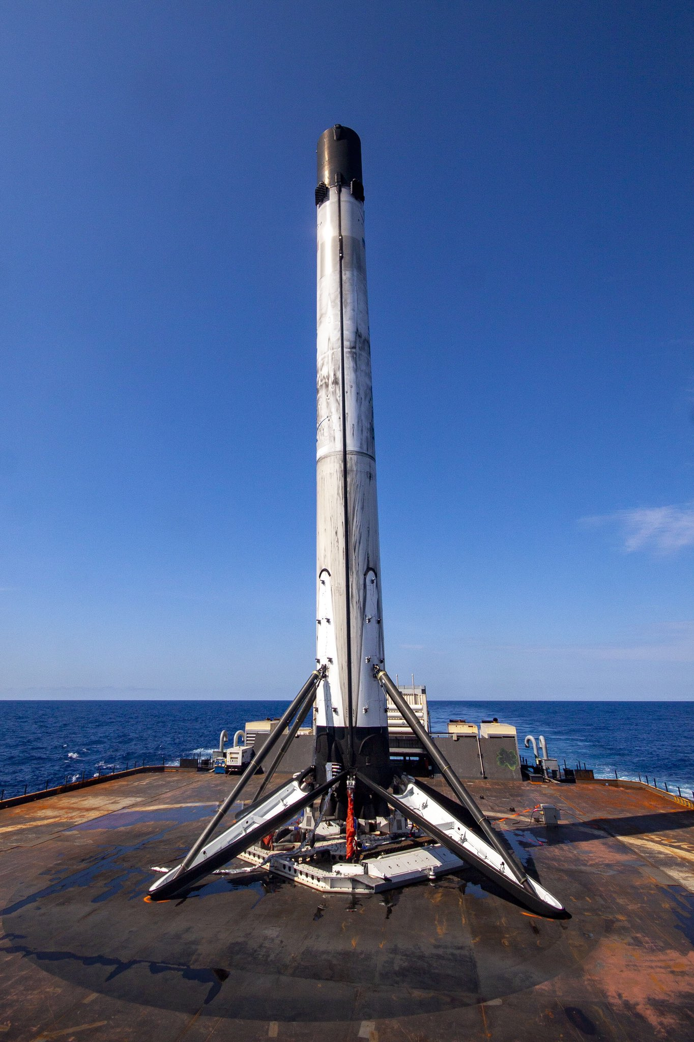 Falcon 9 lands on Just Read the Instructions barge after delivering GPS III spacecraft into orbit for the US Space Force - Space, Spacex, Falcon 9, Cosmonautics, Technologies, USA, Longpost