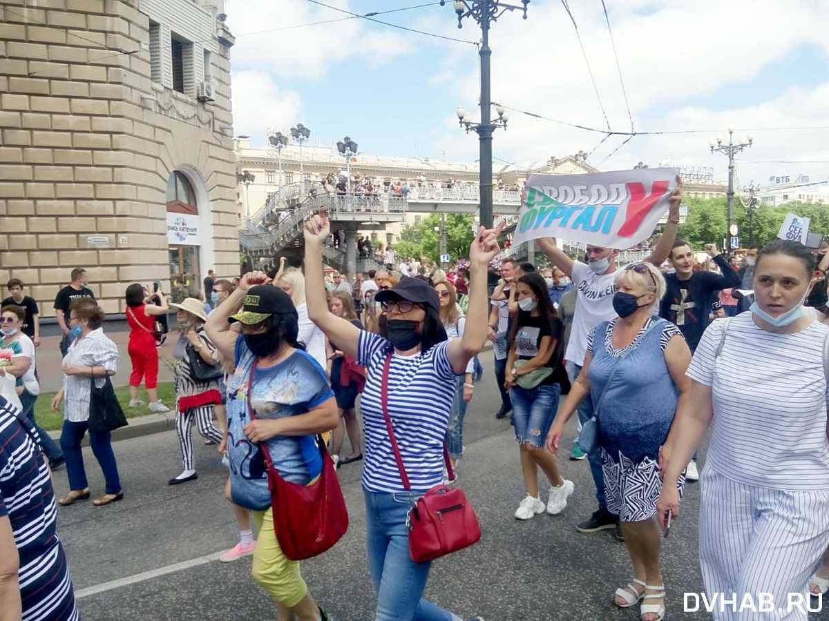 Десятки тысяч людей вышли в поддержку Фургала - Сергей Фургал, Митинг, Хабаровск, Хабаровский край, Видео, Политика