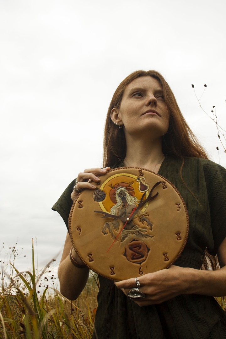 Clock Noonday. Photoshoot in the fields) - My, Witcher, The Witcher 3: Wild Hunt, PHOTOSESSION, Clock, Wall Clock, Needlework without process, Longpost