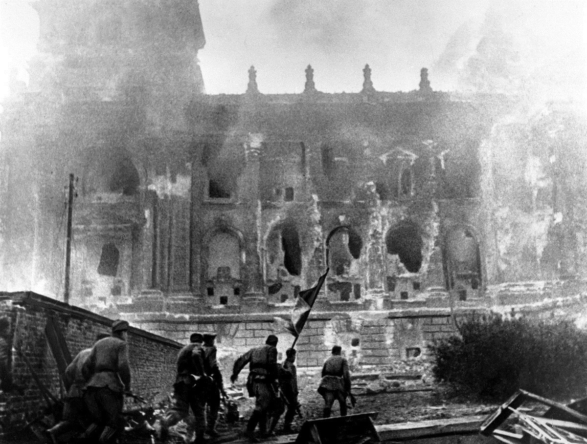 Why did Estonians defend the Reichstag in 1945? - Reichstag, Storm, Red Army, Defense, Estonians, Story, The Second World War, 20th century