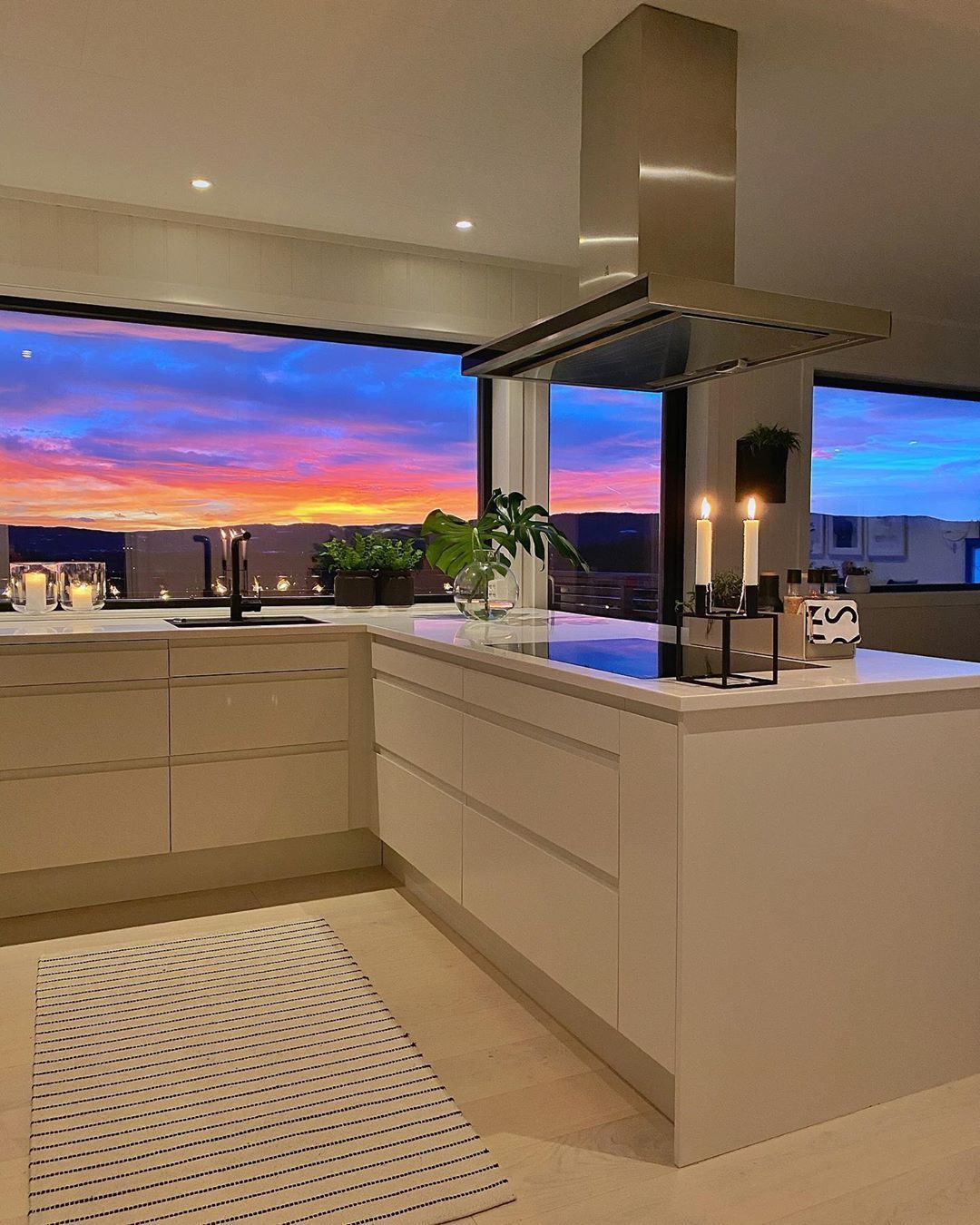 My kitchen left the chat at the sight of such beauty. House in the village of Maura, Norway - Norway, House, Longpost