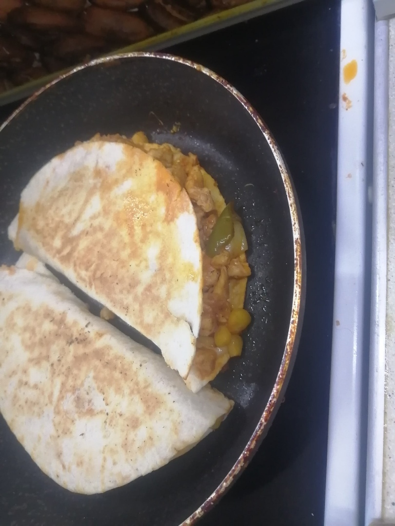 Quesadilla with hands not experienced, but striving - My, Cooking, Kitchen, Long, Longpost, Preparation, Recipe