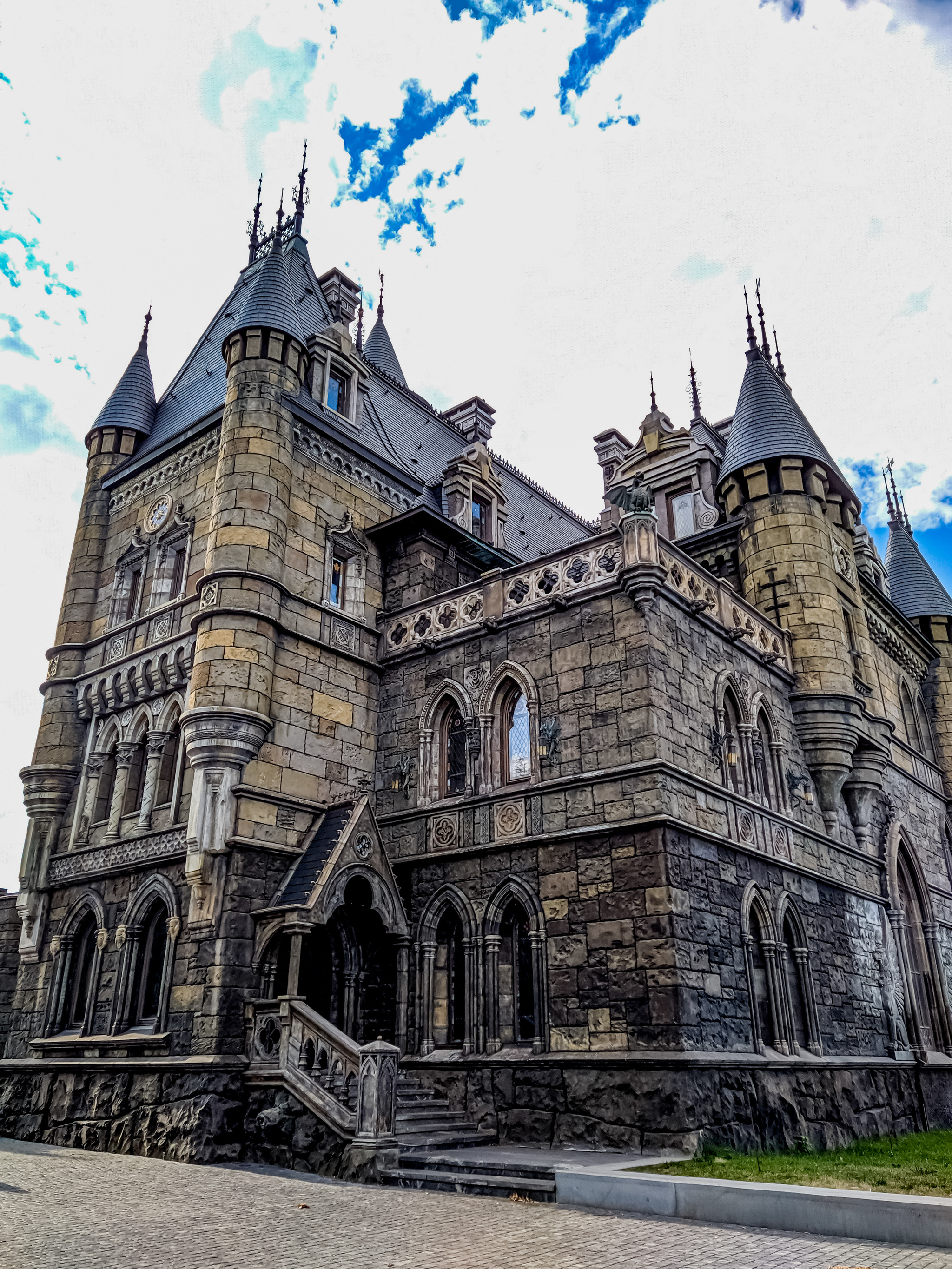 Garibaldi Castle - My, Lock, Samara Region, Architecture, Neo-Gothic, Longpost, Mobile photography, Beginning photographer