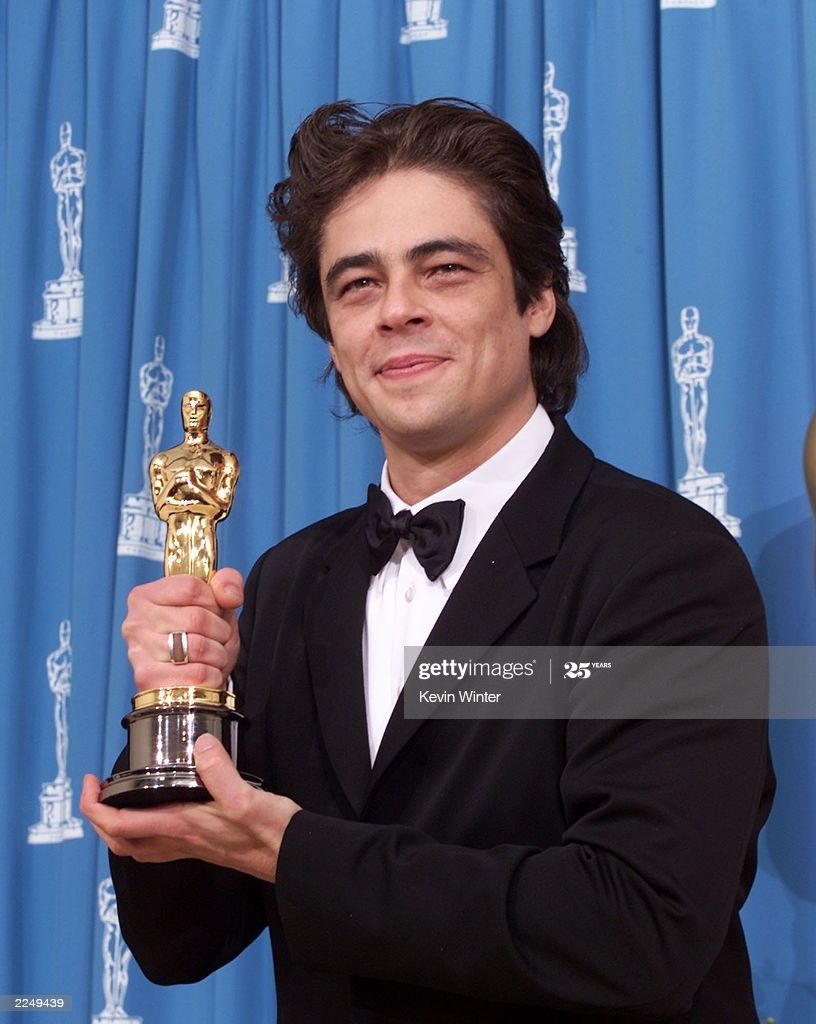 Benicio Del Toro: “Love is my drug.” Selection of photos - Actors and actresses, Benicio Del Toro, The photo, Big jackpot, Fear and Loathing in Las Vegas, 21 grams (film), GIF, Video, Longpost