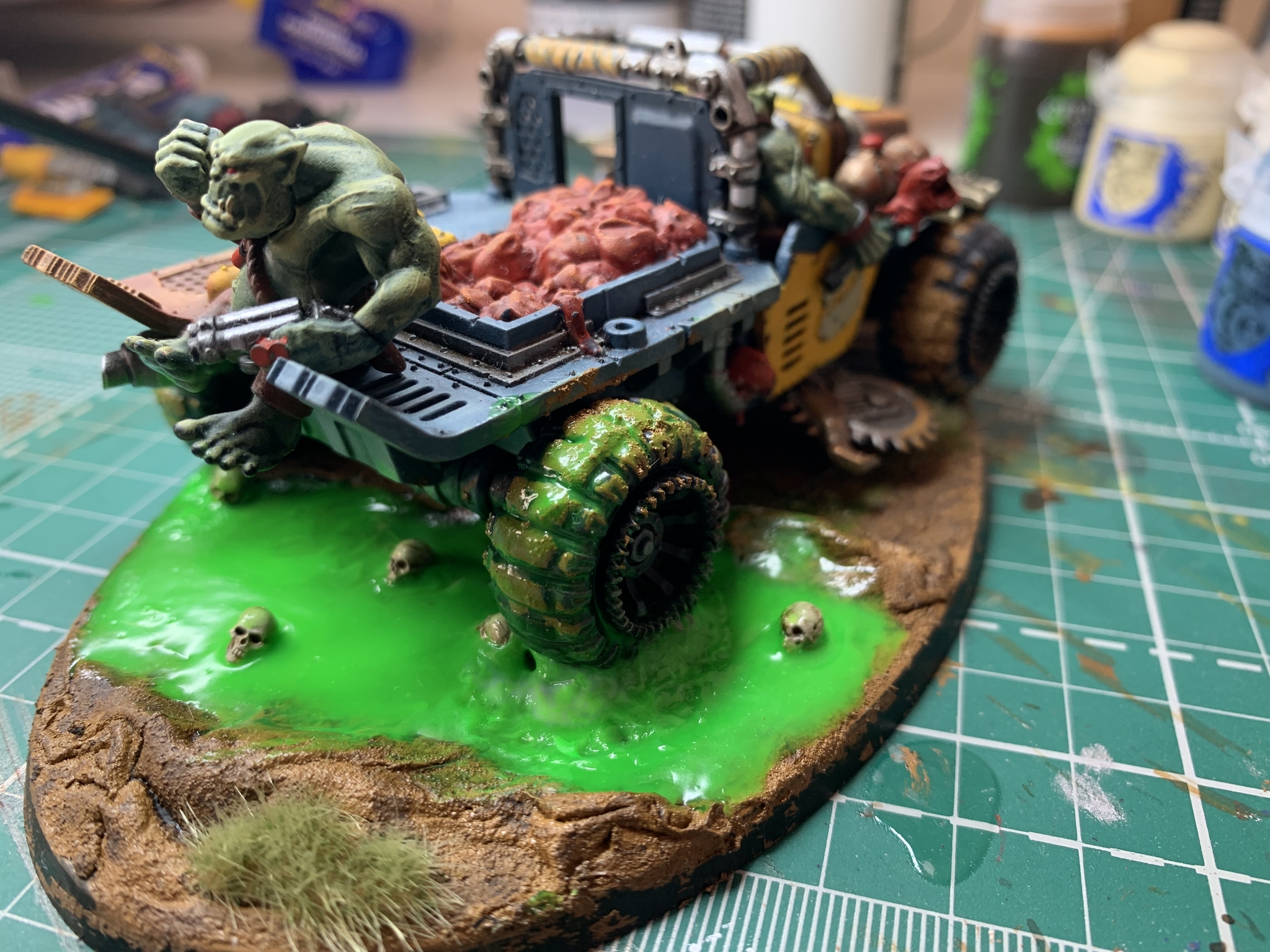 Radioactive puddle - Orcs, Warhammer, Miniature, Longpost