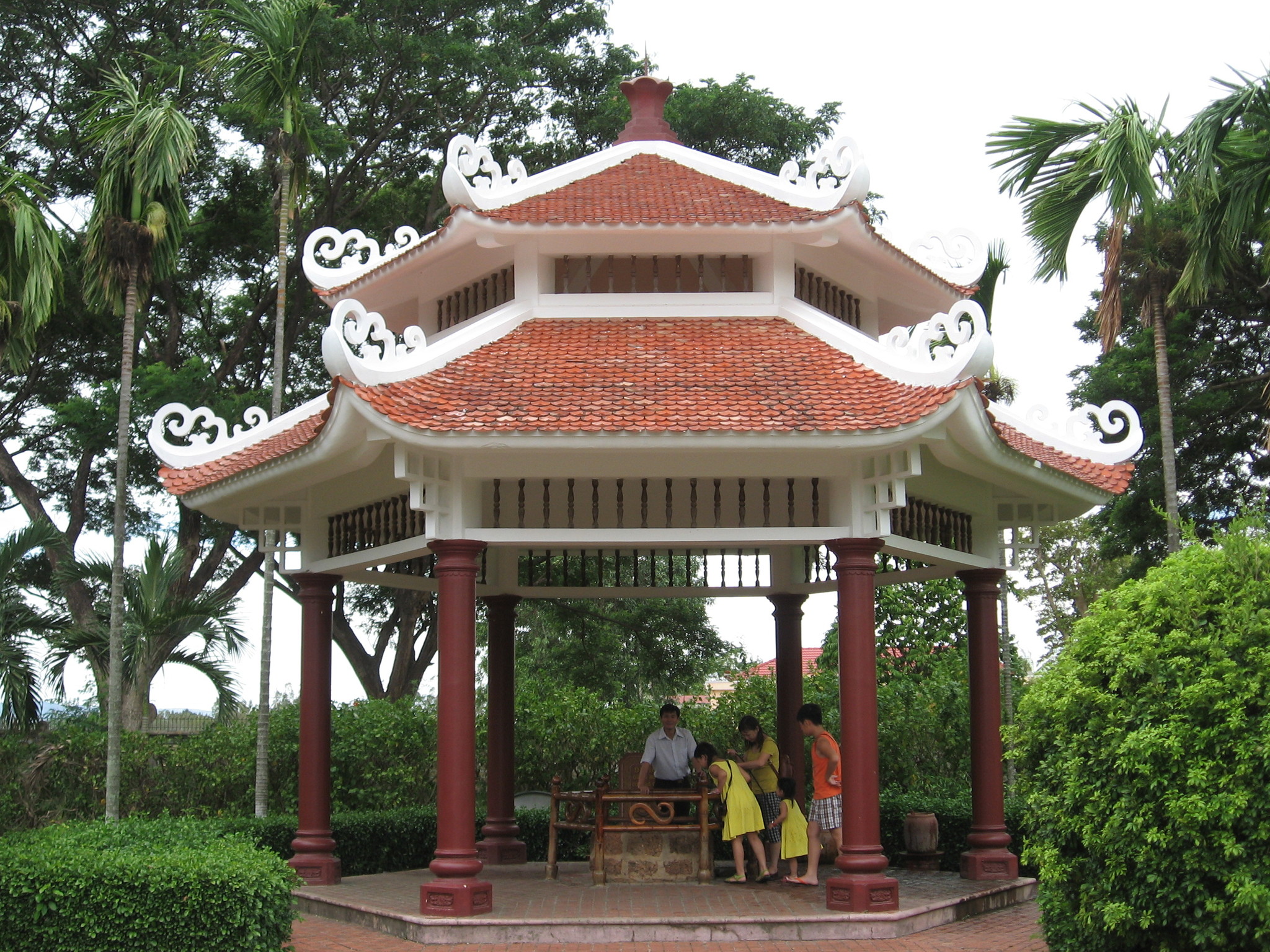 Tay Son Museum, dedicated to the People's Emperor Nguyen Hue (Quang Trung). Displaying the history of the Tay Son dynasty in fine art. - My, Story, Ethnography, Vietnam, Southeast Asia, Longpost