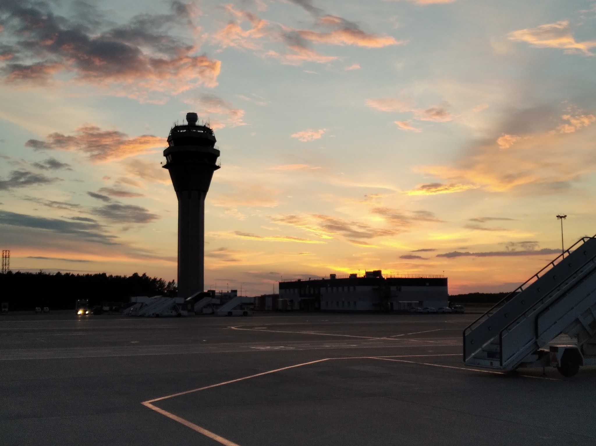 Clouds, airport, corrected - My, Aviation, Clouds, Longpost