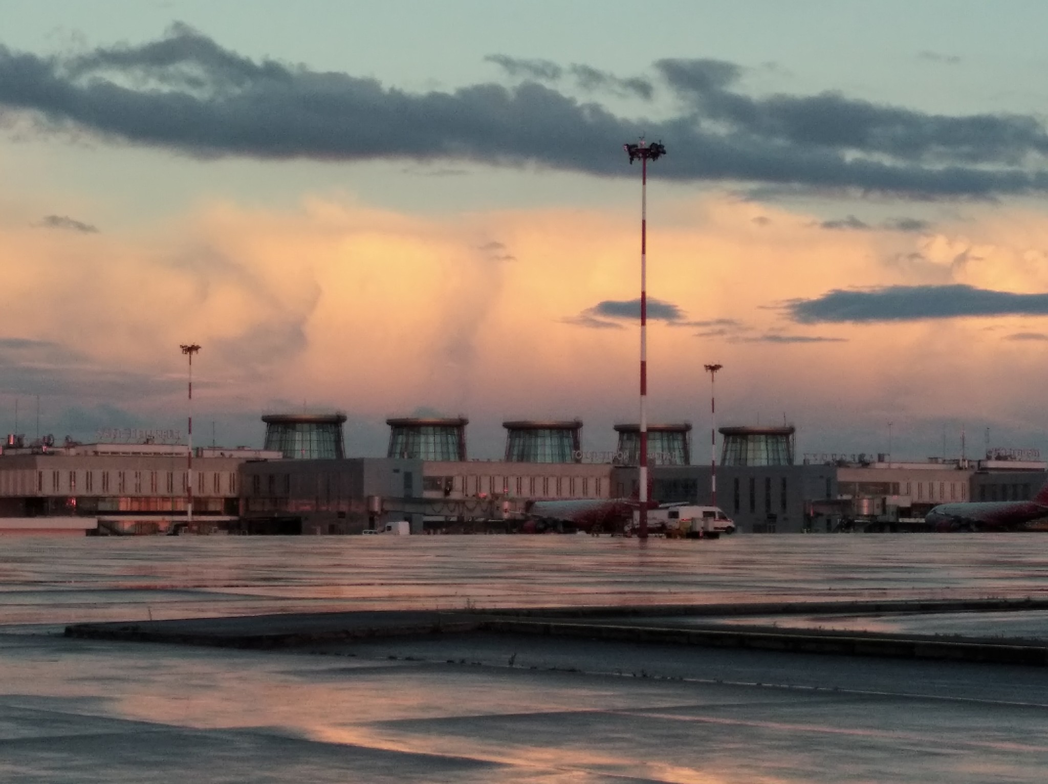 Clouds, airport, corrected - My, Aviation, Clouds, Longpost