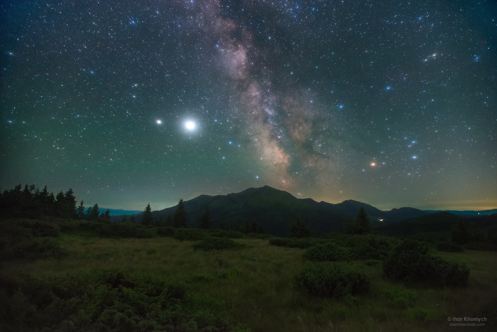 Saturn and Jupiter over the Carpathians - My, Astronomy, Astrophoto, Stars, Carpathians, Milky Way, Constellations, Jupiter, Saturn