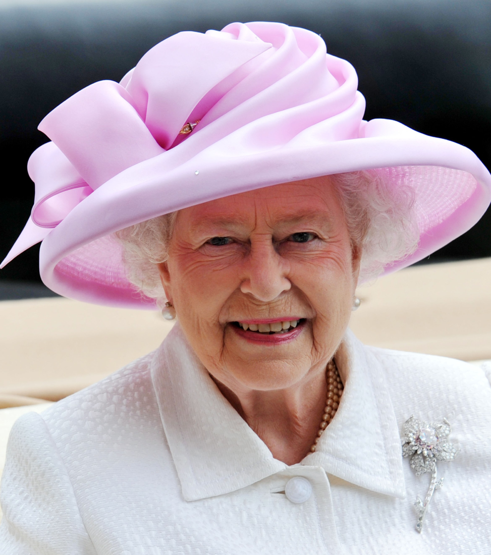 Pink Diamond of Elizabeth II - My, Jewelry, Story, Queen Elizabeth II, Diamonds, The photo, Decoration, The Royal Family, Jewelry, Longpost