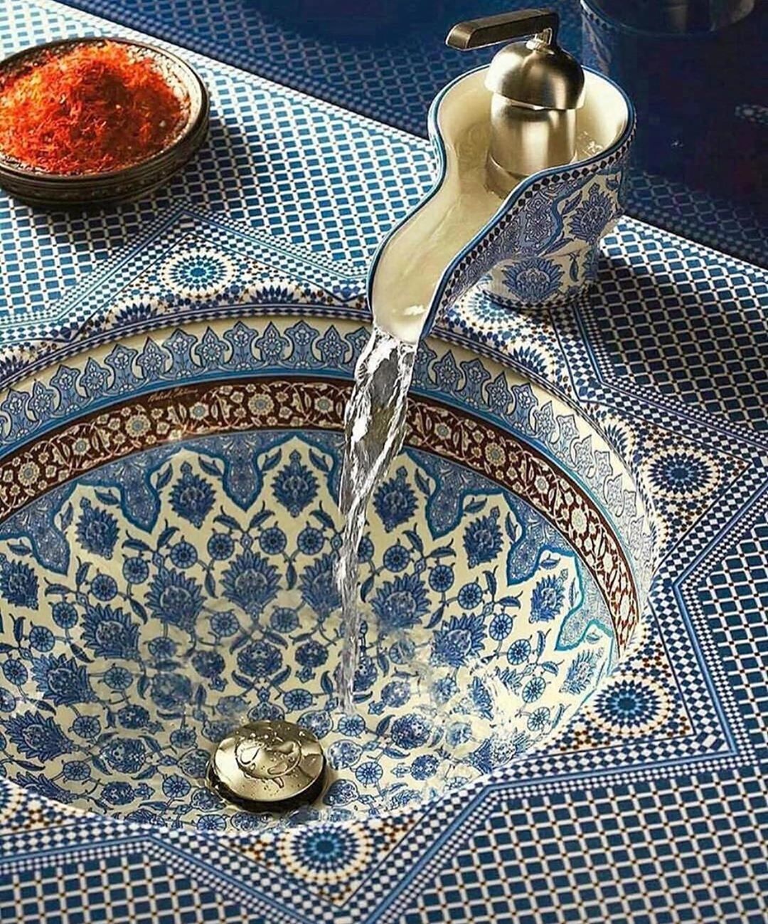 Sink design in traditional Moroccan style - Sink, Bathroom, Morocco, Design, Ornament