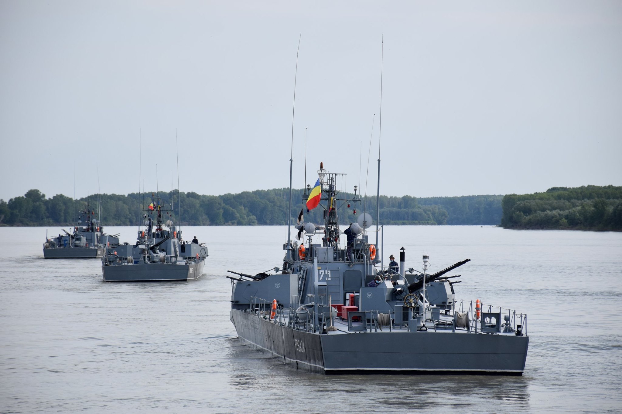 Battleships at minimum wages - Romania, Danube, Fleet, Boat, Longpost