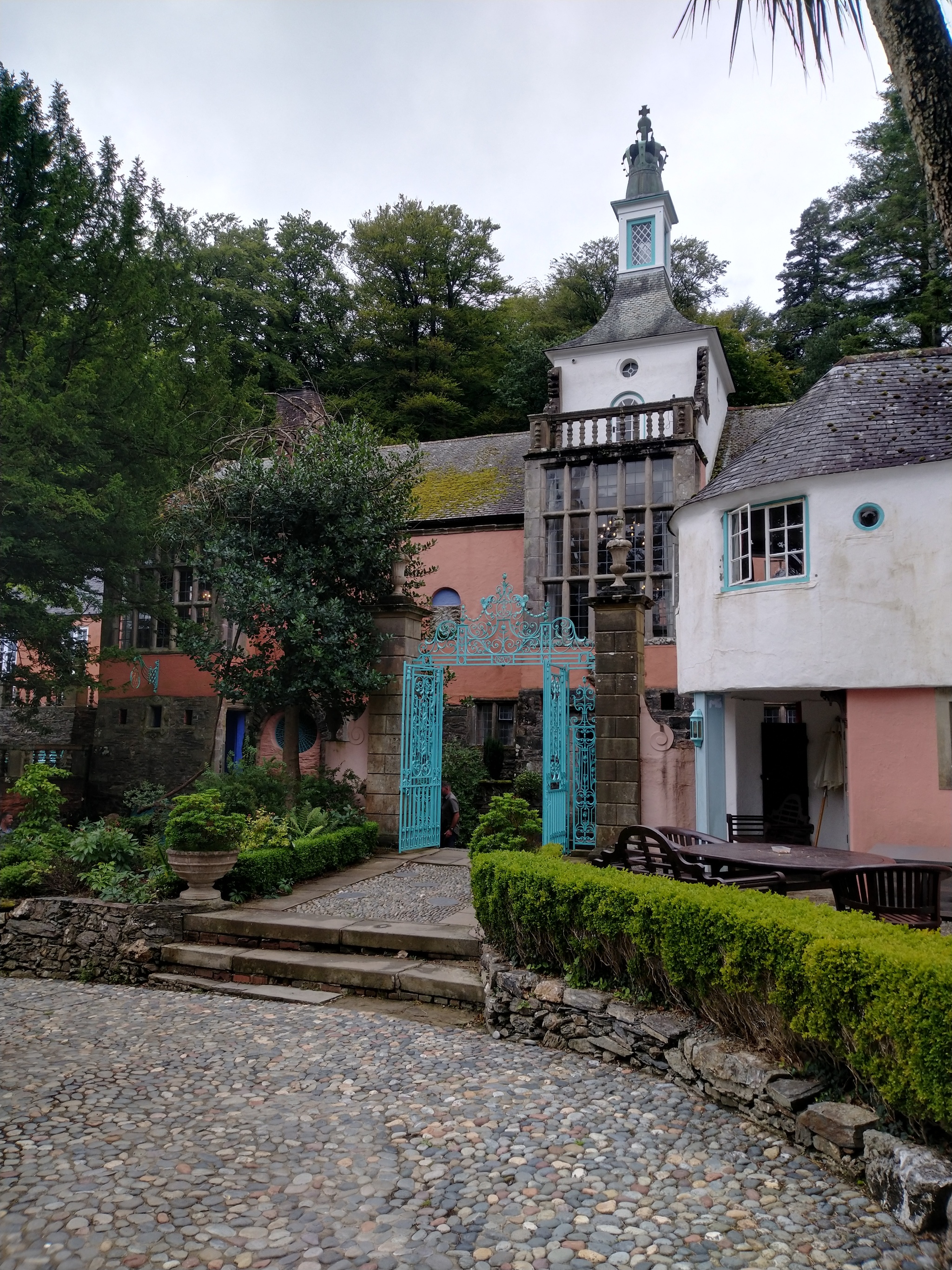 Six day trip to Wales part 2 (trip to Portmeirion) - My, Travels, Great Britain, Wales, North Wales, Tourism, Village, Forest, Sea, Video, Longpost