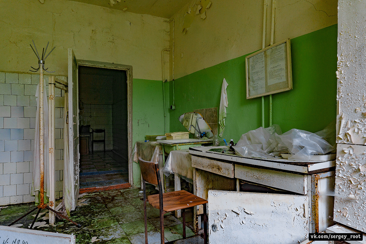 Abandoned clinic in the Ryazan region - My, Abandoned, Ryazan Oblast, Polyclinic, Longpost, Negative