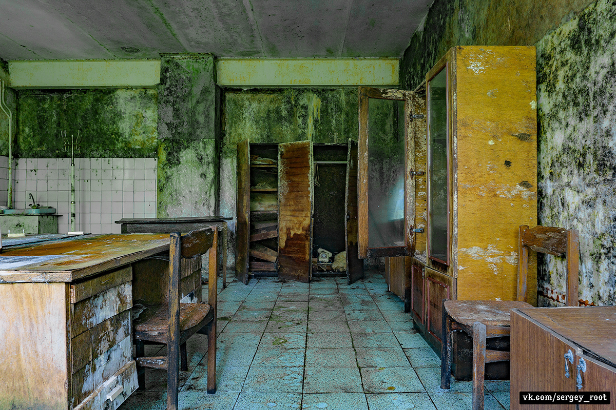 Abandoned clinic in the Ryazan region - My, Abandoned, Ryazan Oblast, Polyclinic, Longpost, Negative