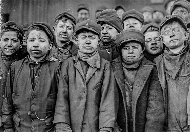 Child miners working for a private coal company, Pennsylvania, USA, 1911 - Child labour, Miners, Coal, Capitalism, Story, USA, 20th century