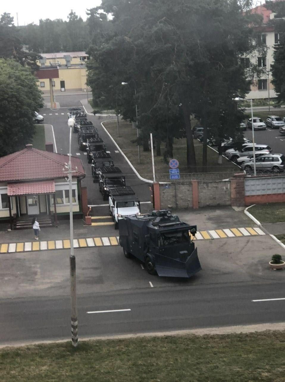 Напоминает Безумного Макса - Республика Беларусь, Бронетехника, Армия, Протесты в Беларуси, Фото на тапок, Политика