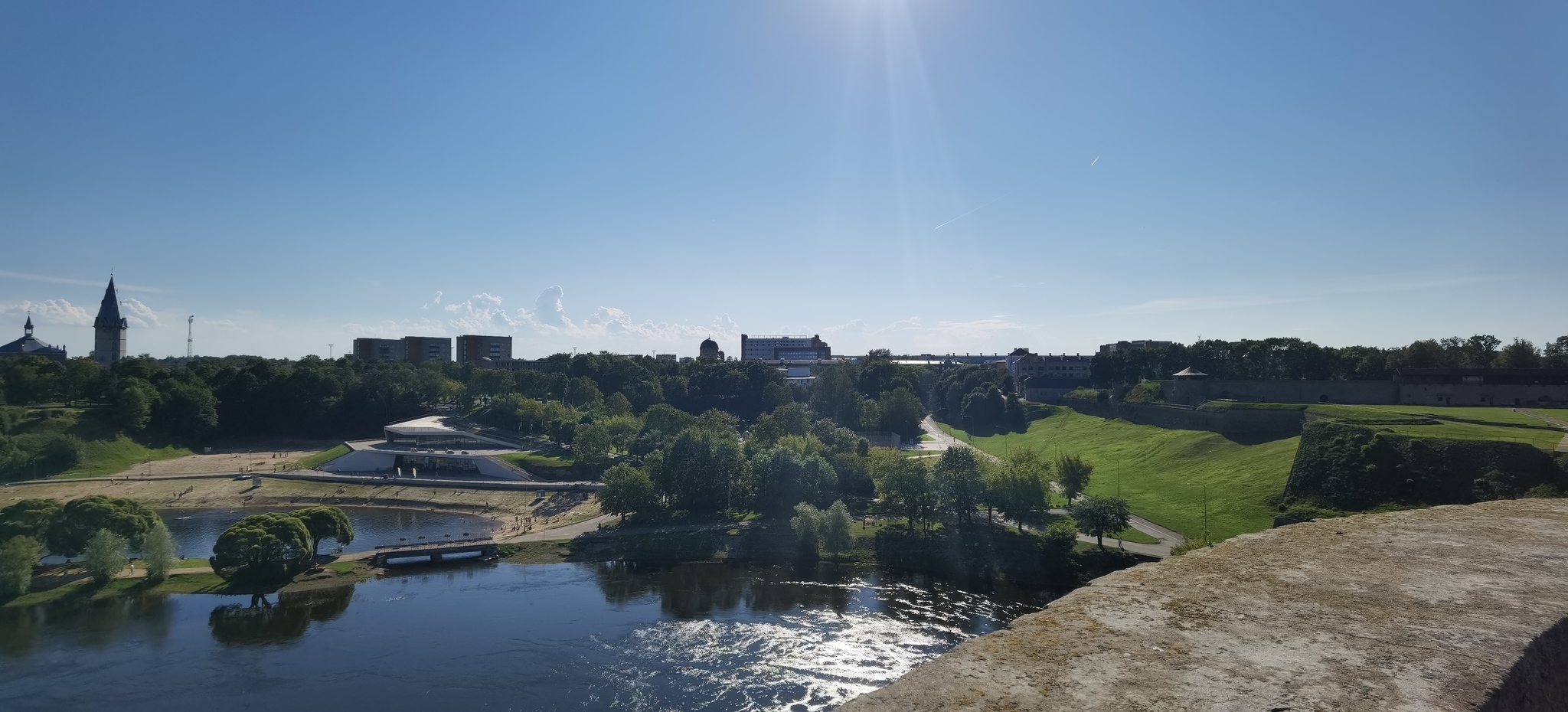 Ивангородская крепость (виды со стены) - Моё, Ивангород, Крепость, Фотография, Путешествия, Путешествие по России, Длиннопост