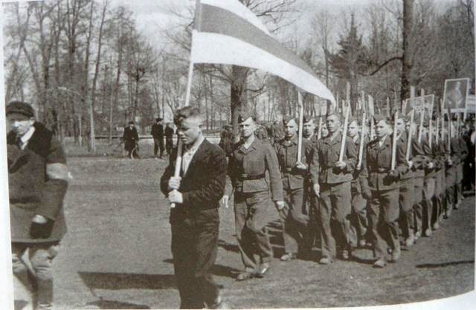 Couldn't you find another symbol of the protests? - Politics, Republic of Belarus, Collaborationism