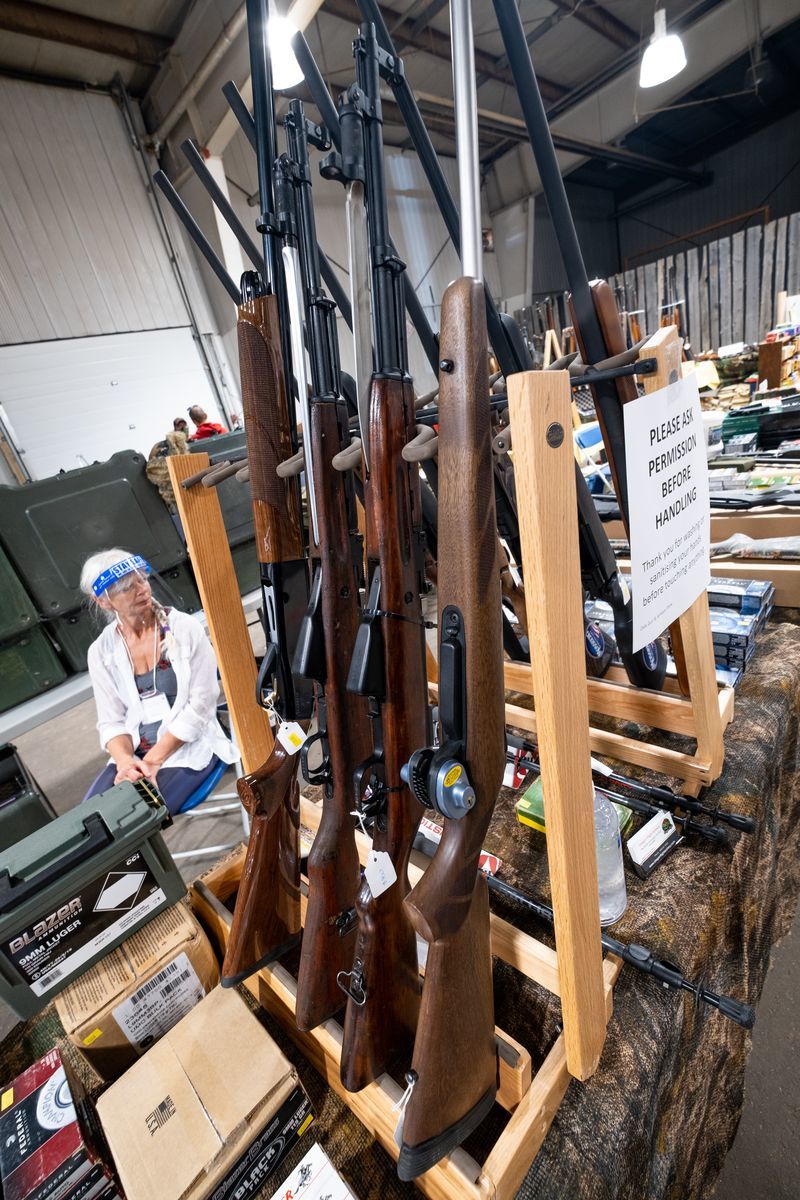 Olds Gun Flea Market - My, Exhibition, Weapon, Canada, Longpost, Swap meet