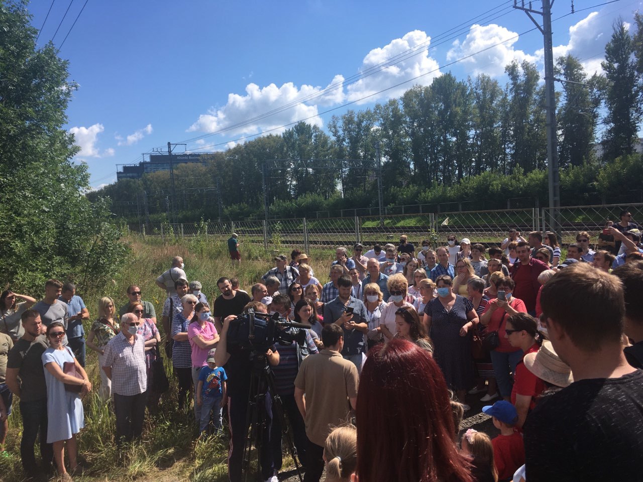 Мы с соседями, не дождавшись помощи, решили сами навести порядок в нашем  районе. Но чиновникам это очень не понравилось | Пикабу