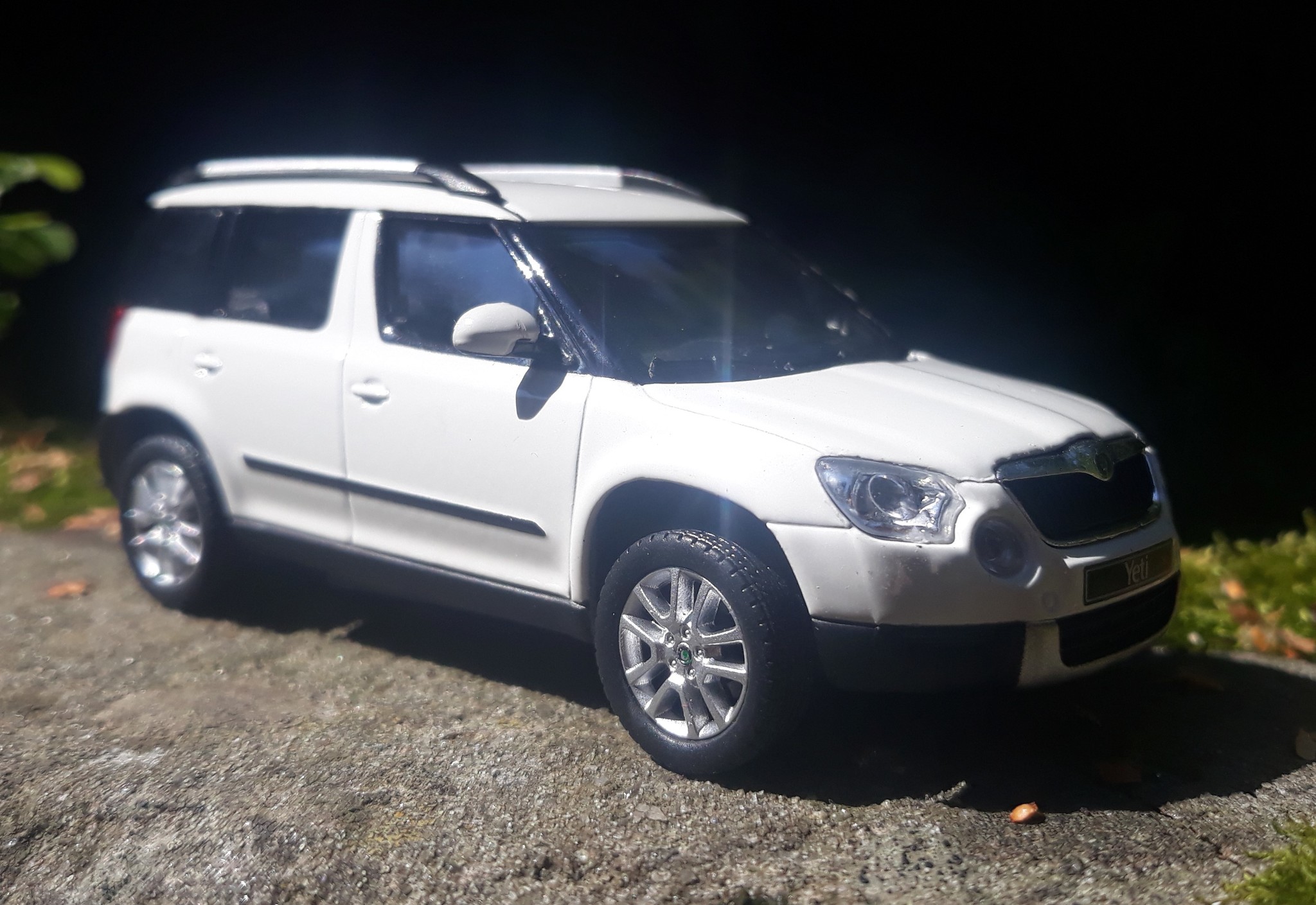 People's crossover from the Czech Republic - Skoda Yeti - My, Skoda Yeti, Auto, Scale model, 1:43, Picture with text, The photo, Longpost