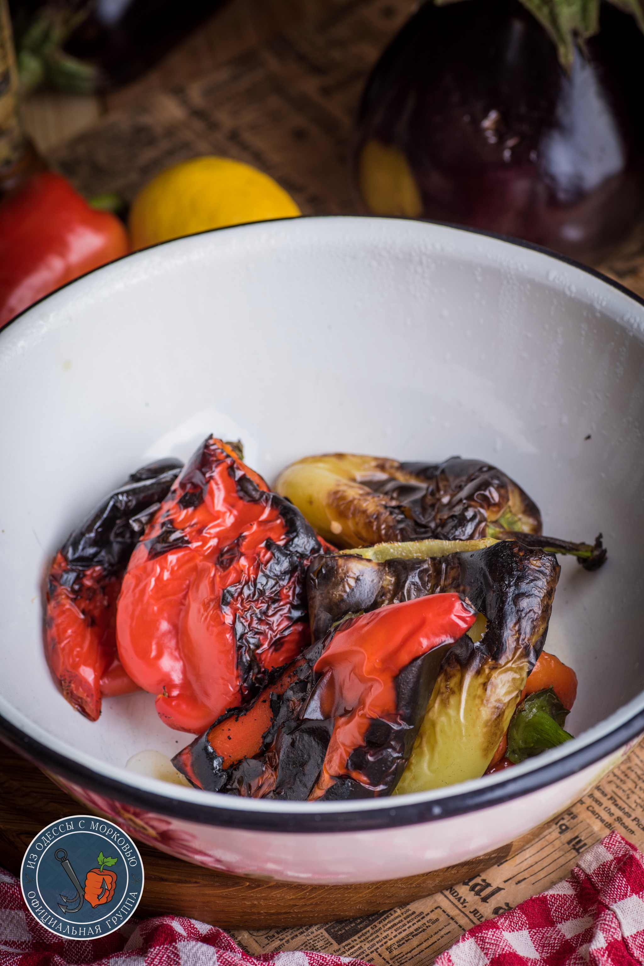 Summer salad of roasted peppers. The Soprano Family Cookbook. Mafia kitchen - My, From Odessa with carrots, Cooking, Food, Recipe, The photo, Longpost, Vegetables