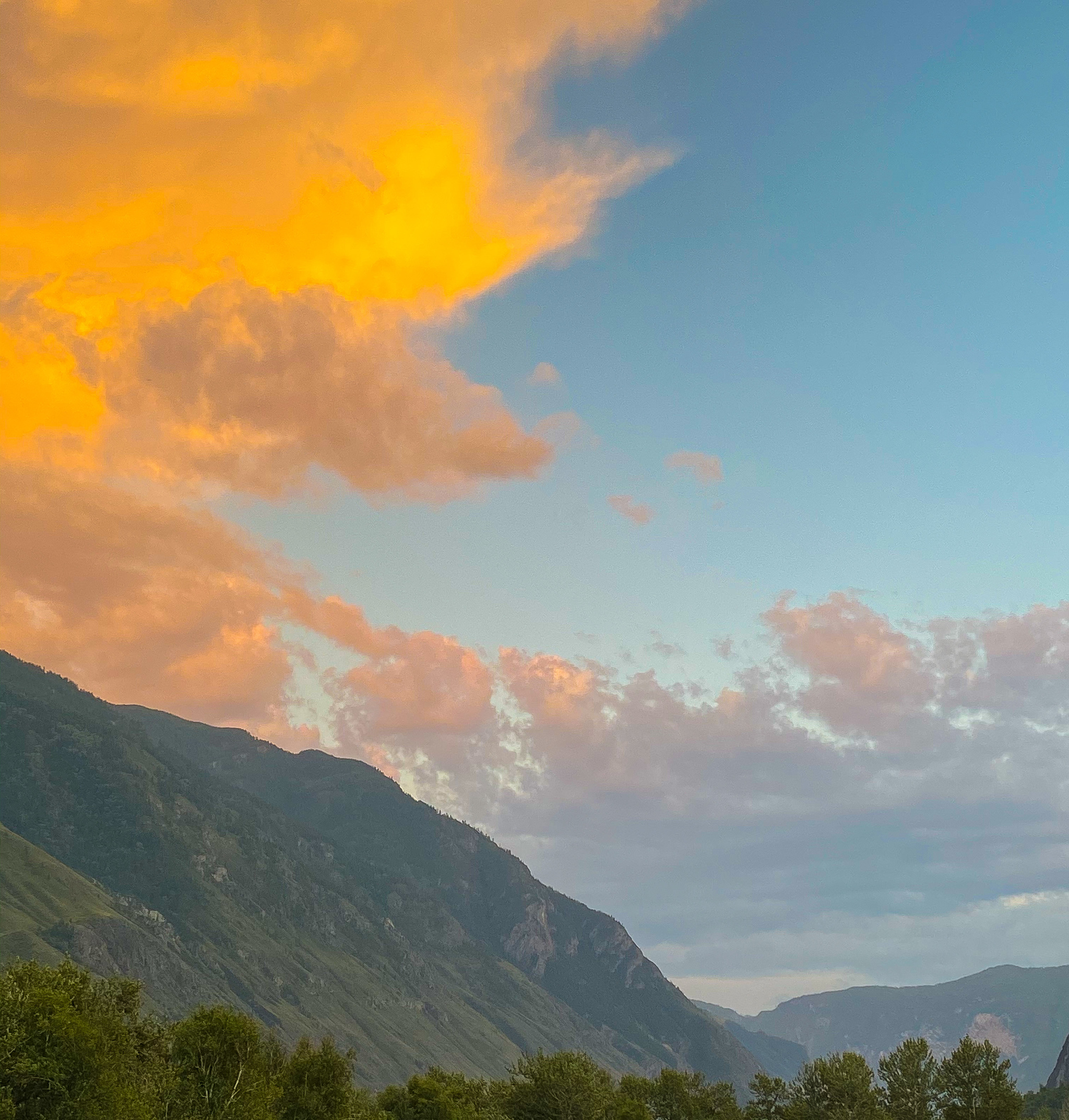 Mountain Altai. Valley of the Chulyshman River - My, Chulyshman Valley, Altai Republic, Sunset, dawn, Longpost