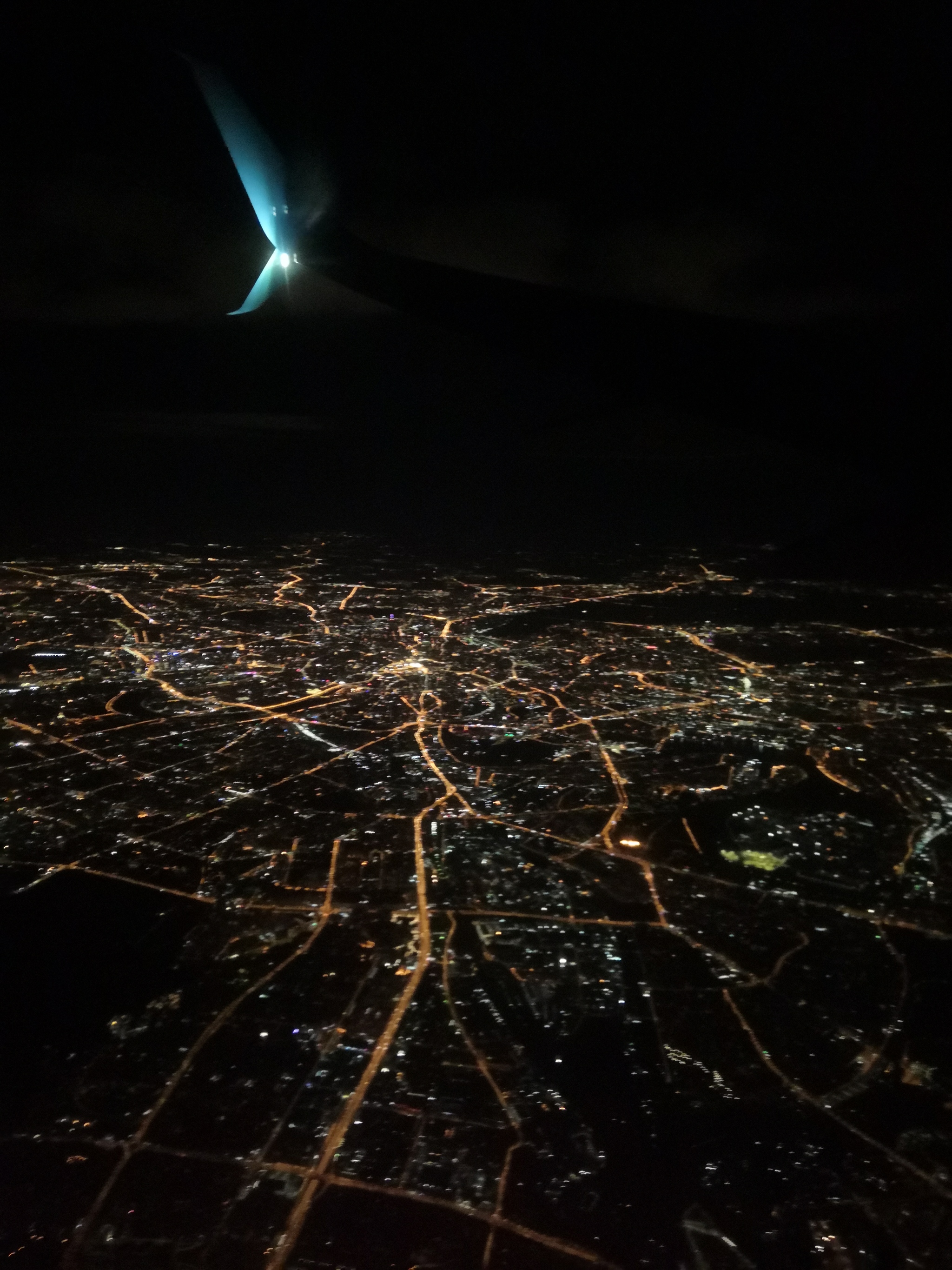 Flying over Moscow - My, Moscow, Vnukovo, Airplane