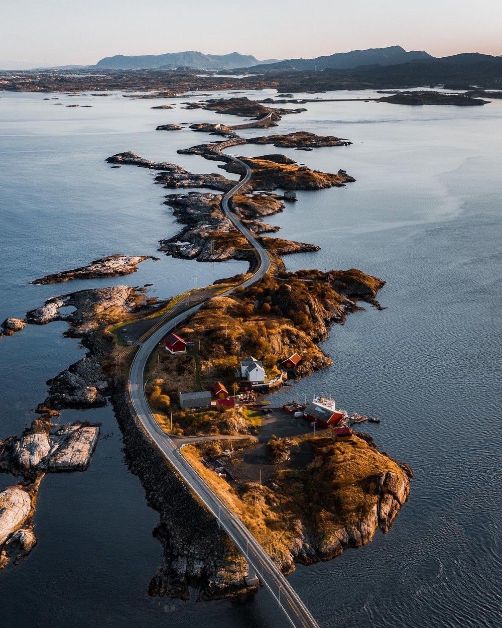 Long road through the islands - Norway, Road, The photo