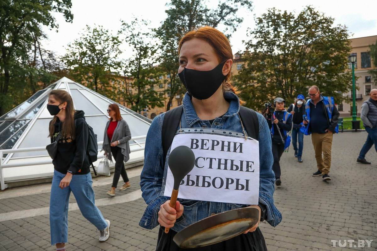 1) September 12. Protests in Belarus - City Day / Women's March - Politics, Women, Girls, Republic of Belarus, Protests in Belarus, Detention, Militia, Siloviki, Video, Longpost