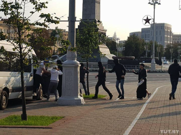 2) September 12. Protests in Belarus - City Day / Women's March - Politics, Protests in Belarus, Republic of Belarus, Girls, Women, Detention, Alexander Lukashenko, Militia, March, Video, Longpost