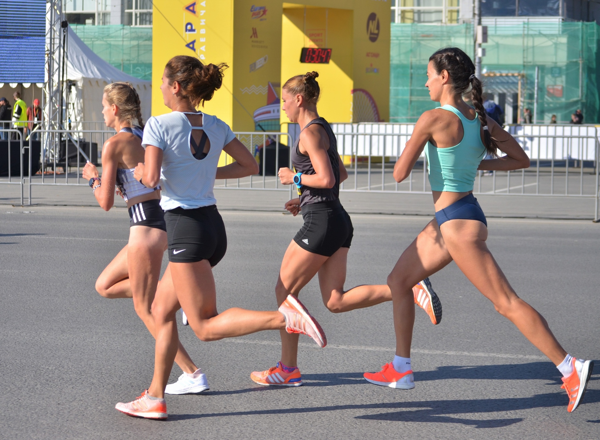 Girls from Raevich's Siberian Half Marathon - Siberia, Novosibirsk, Girls, The race, Half marathon, Sport, Longpost